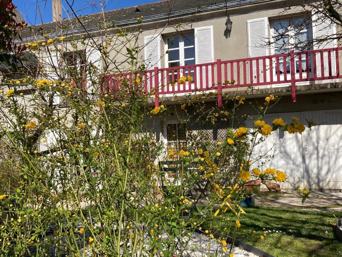 Le Chai De La Rose Spa Et Seances Bien Etre Doue-la-Fontaine Bagian luar foto