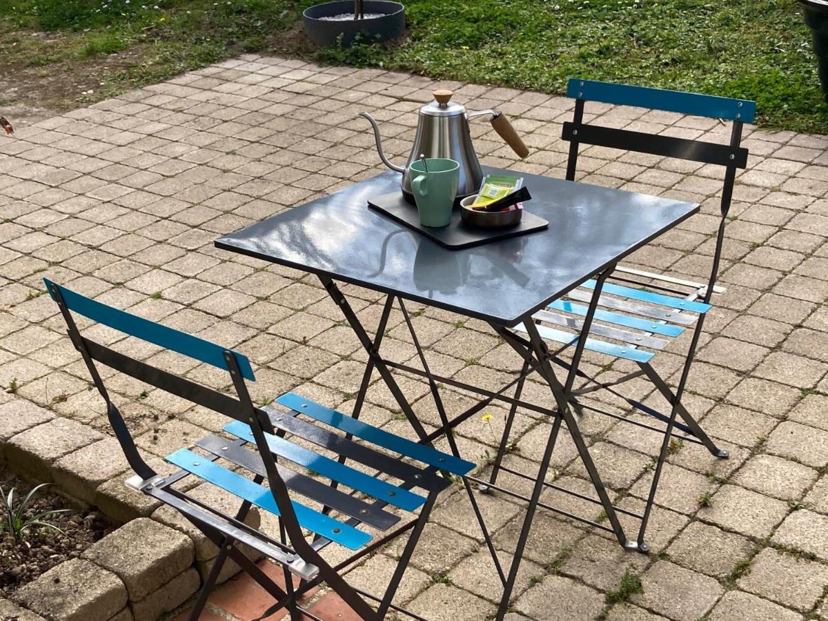 Le Chai De La Rose Spa Et Seances Bien Etre Doue-la-Fontaine Bagian luar foto
