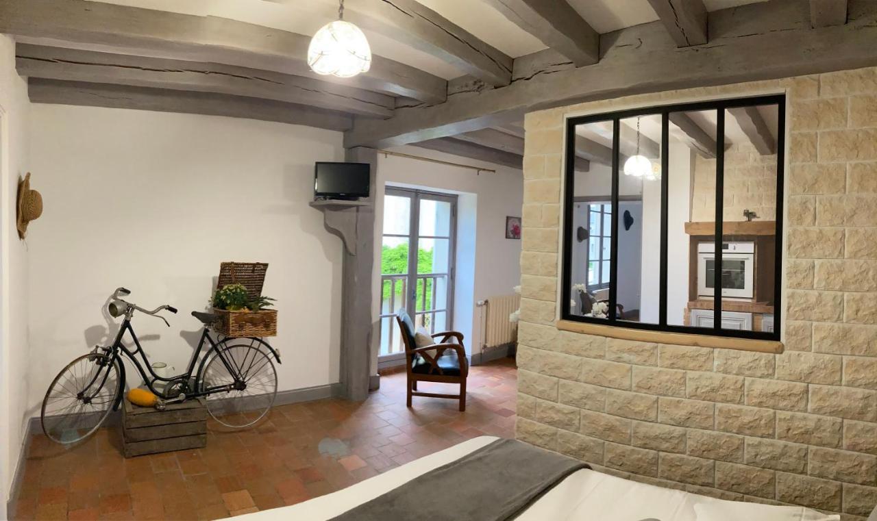 Le Chai De La Rose Spa Et Seances Bien Etre Doue-la-Fontaine Bagian luar foto