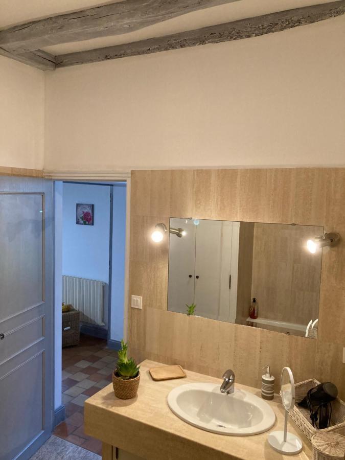 Le Chai De La Rose Spa Et Seances Bien Etre Doue-la-Fontaine Bagian luar foto