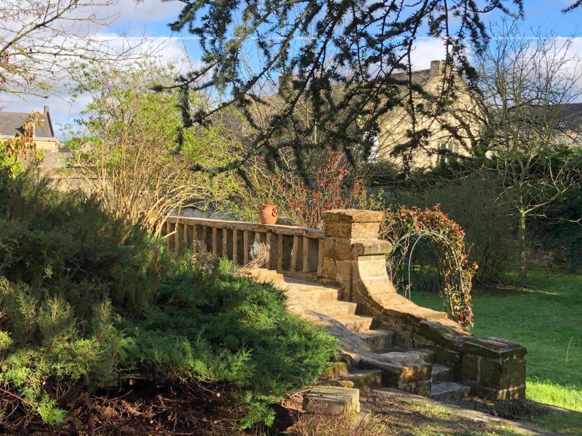 Le Chai De La Rose Spa Et Seances Bien Etre Doue-la-Fontaine Bagian luar foto